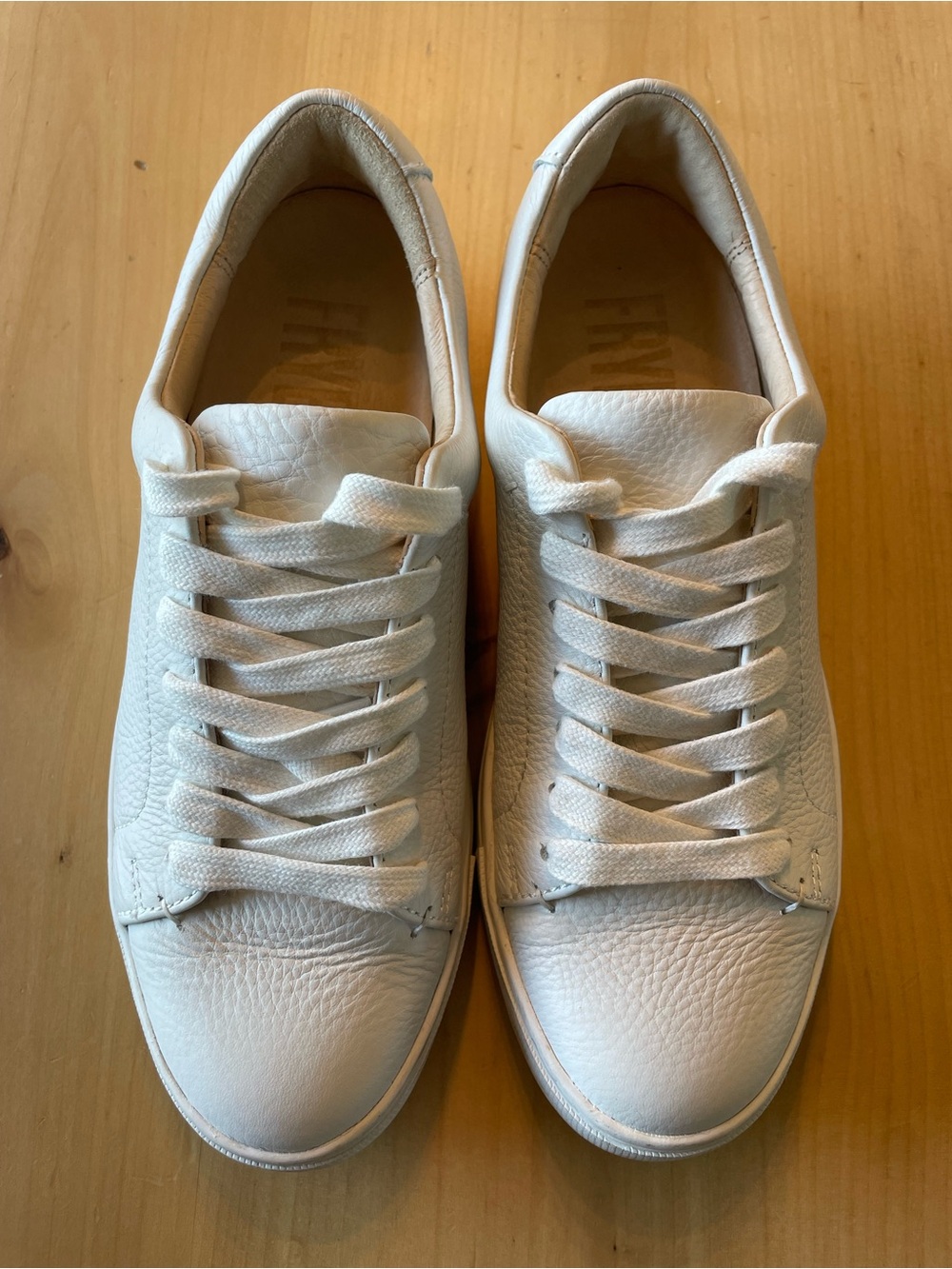 Frye white leather low top sneakers size 7.5